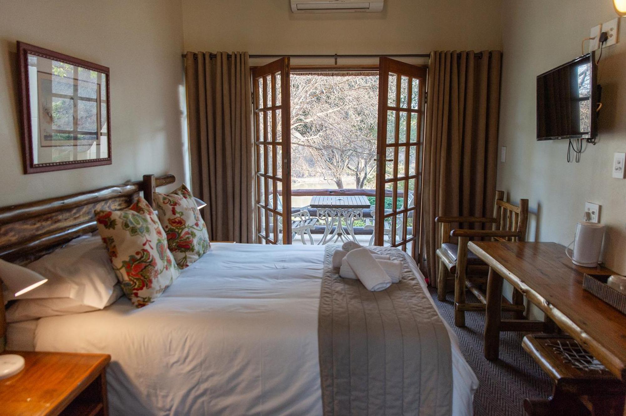 Riverside Lodge & Conference Center Aliwal North Extérieur photo