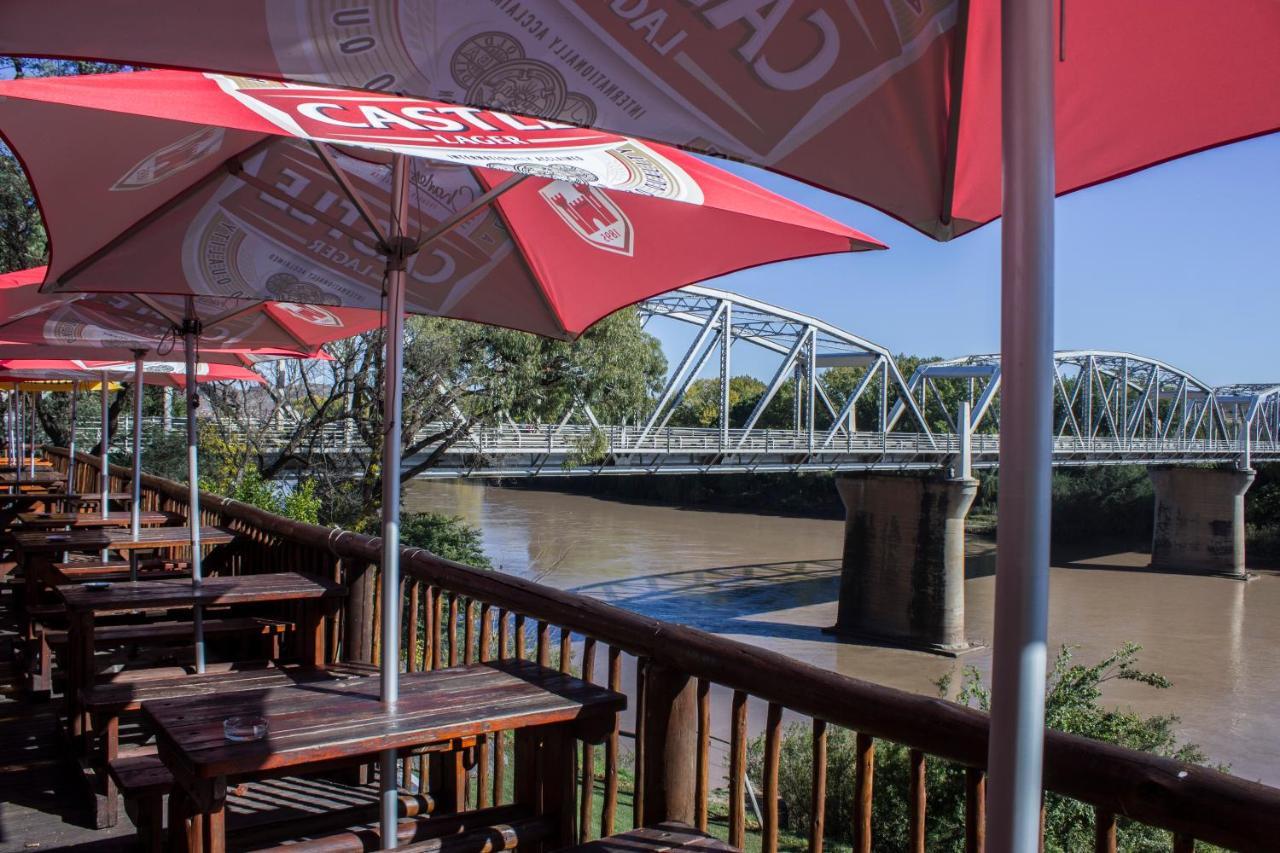 Riverside Lodge & Conference Center Aliwal North Extérieur photo